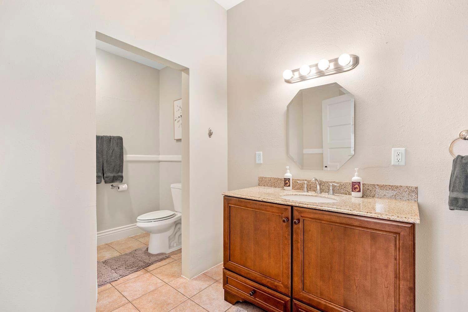 King Sleep8 4bed 2br 2 Ba Swepson Hideaway Apartment *